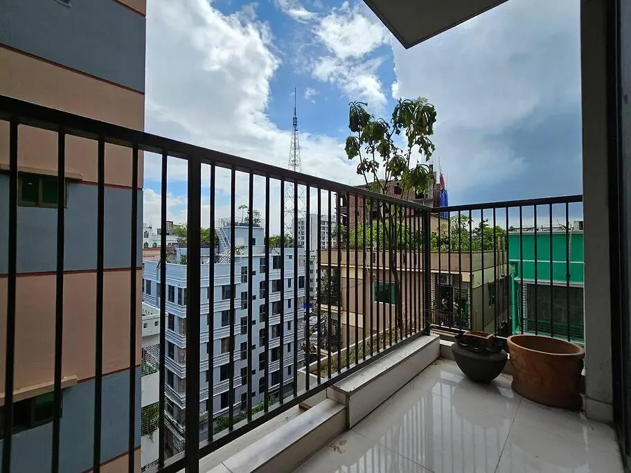 Vintage Greyroom - Family Stay Dhaka