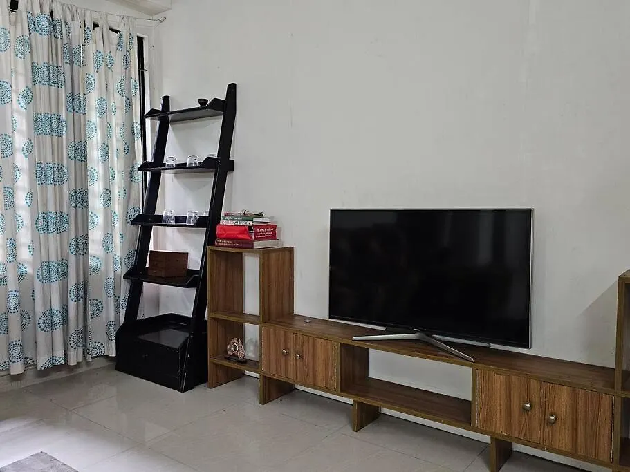 Vintage Greyroom - Family Stay Dhaka