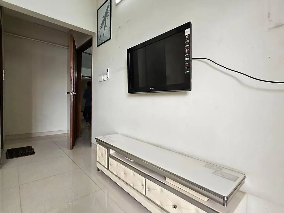 Apartment Vintage Greyroom - Family Stay Dhaka